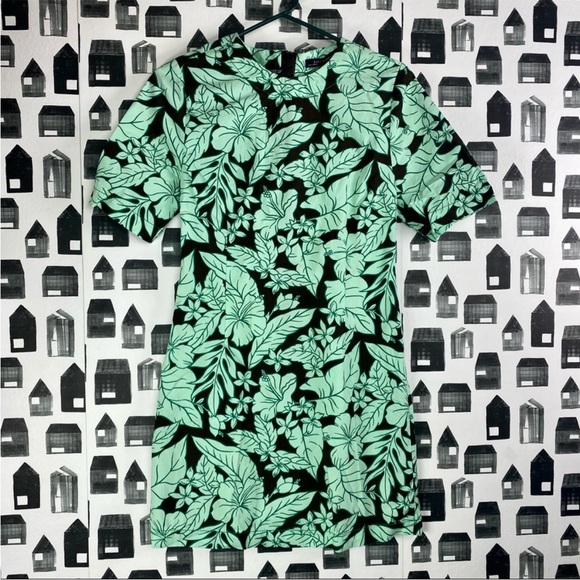 Zara Dresses & Skirts - Zara woman Hawaiian floral print dress made in morocco